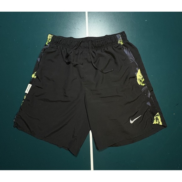 Nike Challenger 7" Running Shorts Black Men's Small Dri Fit FB7967-010 - Picture 1 of 9